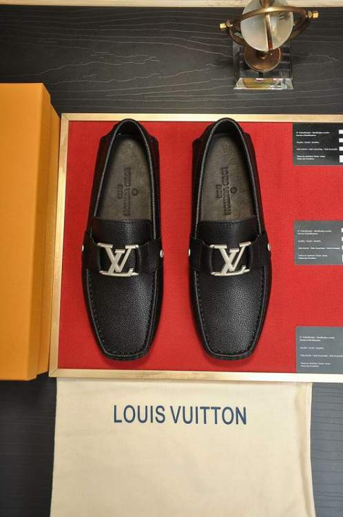Picture of Louis Vuitton Shoes _SKULVsz38-44hnh084111786